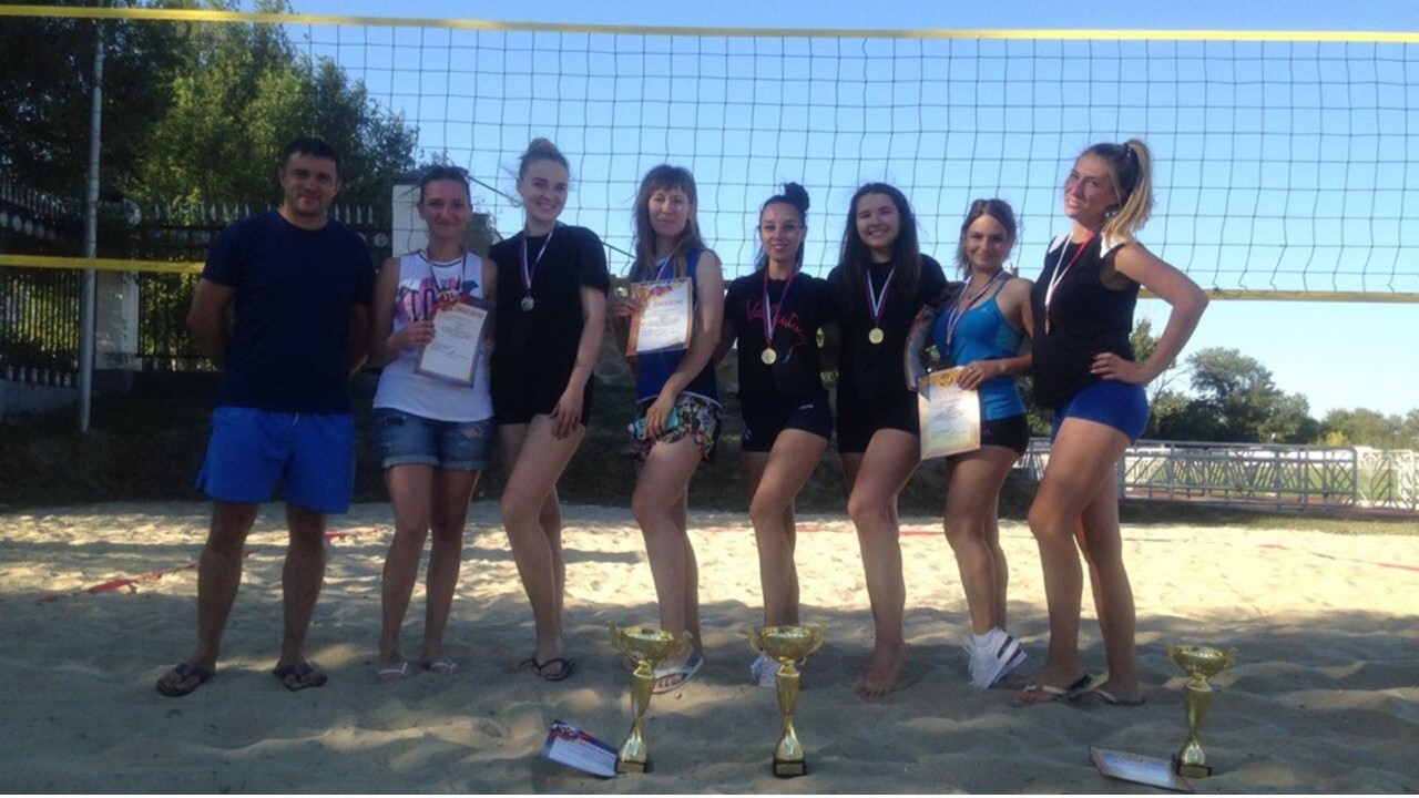 Прошли заключительные соревнования по пляжному волейболу уходящего лета