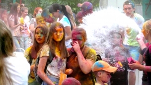 Фестиваль красок в Цимлянске